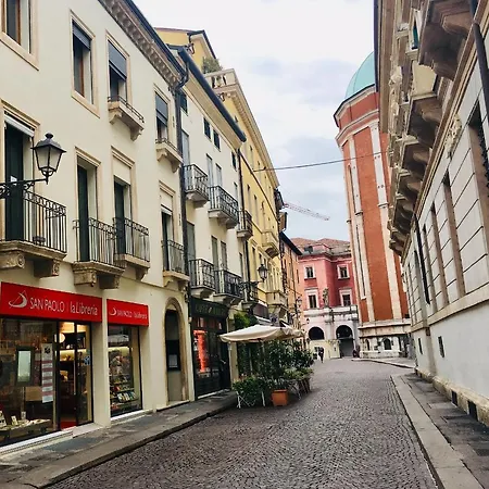 Palladio - Center Apartment